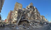 بيروت 5 مارس 2026 (شينخوا) في الصورة الملتقطة يوم 5 مارس 2026، مبنى مدمر إثر غارات جوية إسرائيلية على الضاحية الجنوبية في مدينة بيروت اللبنانية..JPG