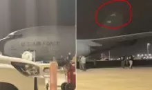 جانب من تحطم ذيل الطائرة الأمريكية التي سقطت في العراق (مواقع التواصل).webp