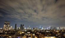 صاروخ إيراني يتجه نحو إسرائيل، 7 آذار 2026. (رويترز).jpeg