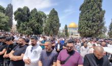 75  الف مصل ادوا اليوم صلاة الجمعة في رحاب المسجد الأقصى المبارك.jpg