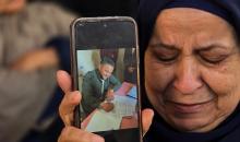 تعيش عائلة الفلسطيني درويش العتال في خان يونس جنوب قطاع غزة حالة من الحزن العميق، بعدما فقدت ابنها إثر غارة جوية إسرائيلية قبل يومين فقط من موعد زفافه، 23 أبريل/نيسان 2026. تصوير: طارق محمد