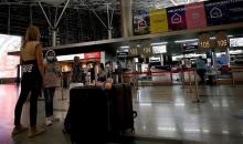 احتجاز  عشرات الإسرائيليين في مطار بموسكو لمدة 5 ساعات.jpg