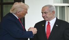 الرئيس الأميركي دونالد ترامب ورئيس الوزراء الإسرائيلي بنيامين نتنياهو في لقاء سابق (أ ف ب).jpeg