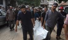 ودّع المشيّعون موسى حمودة خلال جنازته في مستشفى الشفاء بمدينة غزة، في 18 أكتوبر/تشرين الأول 2026.صورة: محمد صالحة