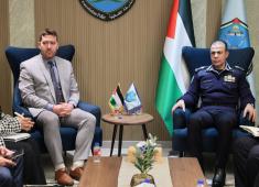 اللواء علام السقا يناقش إطلاق مشروع المختبر الجنائي مع الممثلية الكندية..jpg
