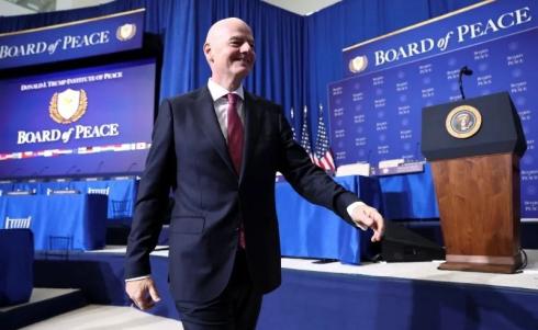 ظهور إنفانتينو بمجلس السلام  - رويترز.jpg