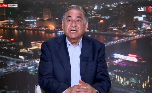 الدكتور نبيل عمرو.jpg