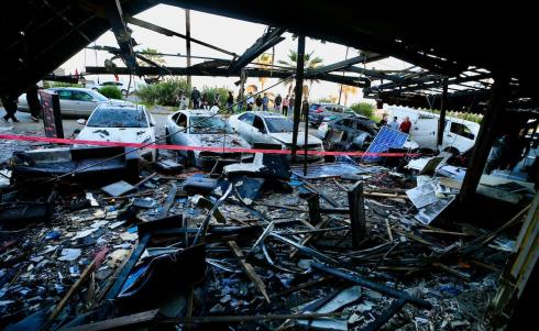 تُظهر هذه الصورة، الملتقطة في 8 أبريل/نيسان 2026، آثار الغارات الجوية الإسرائيلية على صيدا، لبنان. (Credit Image: © Ali Hashisho/Xinhua via ZUMA Press\ APA Images