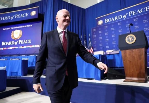 ظهور إنفانتينو بمجلس السلام  - رويترز.jpg