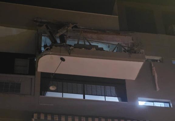 من مكان الإصابة المباشرة والشقة التي قتل فيها رجل وامرأة في رمات غان.jpg