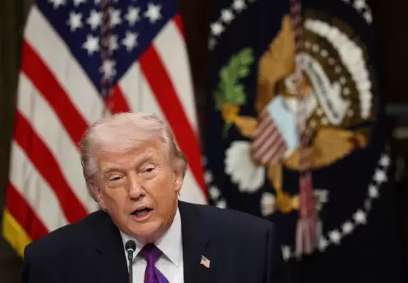 الرئيس الأمريكي دونالد ترمب (الفرنسية).webp