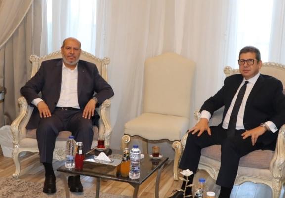 ‏رئيس جهاز المخابرات العامة المصرية يستقبل وفدا من حركة حماس برئاسة رئيس المكتب السياسي للحركة د.خليل الحية.jpg