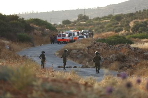 انتهاكات: إعدام فتى في القدس واعتقال 35 مواطنا من مختلف أنحاء الضفة واقتحام للأقصى