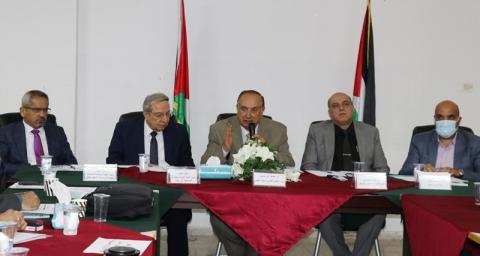 أبو مويس نعمل على أربعة مستويات لجسر الفجوة بين مخرجات التعليم العالي وحاجة السوق (1).JPG