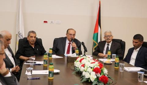 أبو مويس والطيراوي يفتتحان كلية صائب عريقات للدراسات العليا والبحث العلمي في جامعة الاستقلال بأريحا (5).JPG