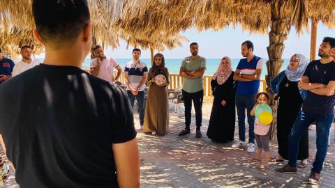فلسطينيات تنظم رحلة دعم نفسي لنادي المناظرات