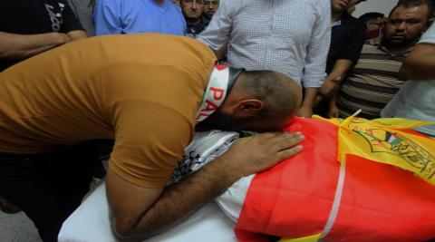 وداع الشهيد الطفل محمد العلامي (11 عاما) في مستشفى الاهلي في الخليل : تصوير - سمر بدر 