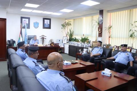 اللواء حازم عطالله يجتمع بمدراء شرطة المحافظات