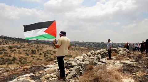 مسيرة أهالي نعلين ضد تجريف اراضيهم في منطقة جبل العالم من قبل المستوطنين.JPG