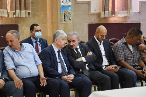 وفد من النضال الشعبي يقدم واجب العزاء بوفاة أحمد جبريل