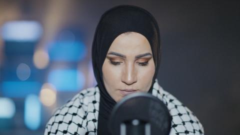 النجمة نداء شرارة