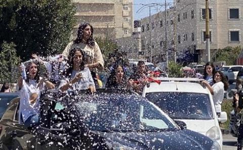 احتفالات الناجحين بالتوجيهي في الخليل