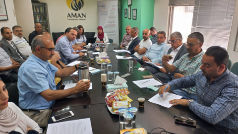   جلسة نقاش حول تفاقم العجز المالي والمزمن في الموازنة العامة الفلسطينية