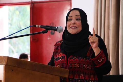  الشاعرة والكاتبة الفلسطينية د. كفاح الغصين  