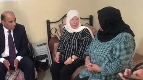 بالفيديو  ترحيب شعبي وفصائلي بمشروع ترميم منازل المخيمات المدعوم من الرئيس خلال تسليم 12 منزل بمخيم الدهيشة 