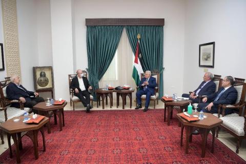 أبومازن يستقبل رئيس جامعة بيرزيت الجديد بشارة دوماني