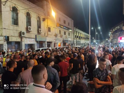مسيرات في جنين بعد أنباء غير مؤكدة حول نقل الأسير زكريا الزبيدي إلى أحد المستشفيات بعد تدهور حالته 1