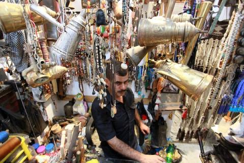 محل أنتيكة في غزة يُحارب للحفاظ على التراث الفلسطيني 14