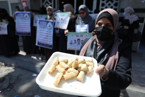 احتفال بتحرر الاسرى الستة في غزة