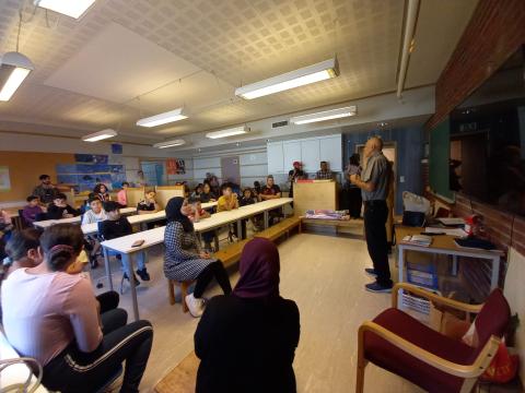 الجالية الفلسطينية في جنوب النرويج تفتح العام الدراسي الجديد بحضور الطلاب   