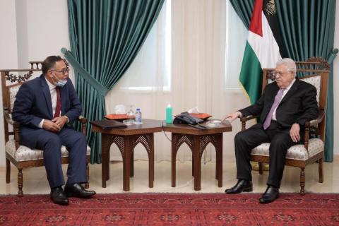 الرئيس محمود عباس يستقبل رئيس هيئة التقاعد