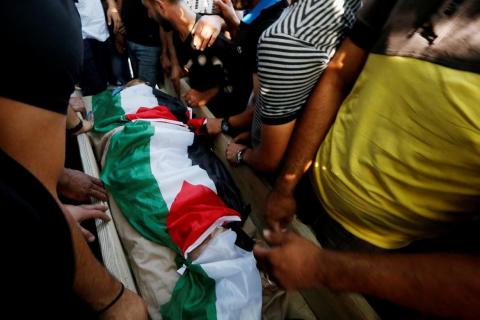 تشييع جثمان الشهيد رائد جاد الله إلى مثواه الأخير 4