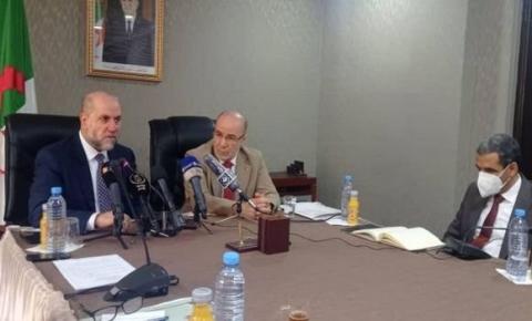 الهباش يبحث مع وزير الشؤون الدينية الجزائري 1