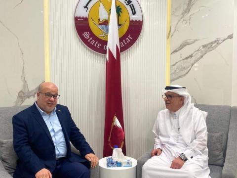 الدعليس يلتقي السفير القطري محمد العمادي