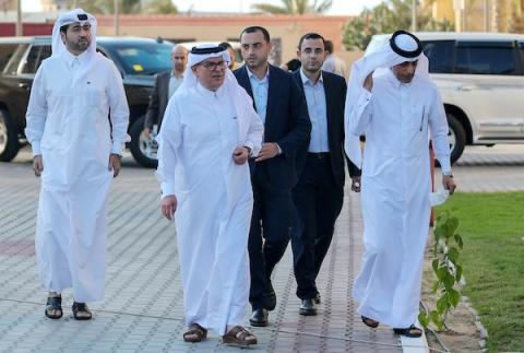 السفير القطري محمد العمادي 