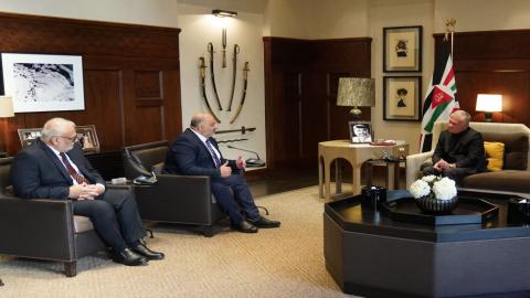 الملك عبدالله الثاني يستقبل رئيس القائمة العربية الموحدة في الكنيست الإسرائيلي النائب منصور عباس (الديوان الملكي الهاشمي)