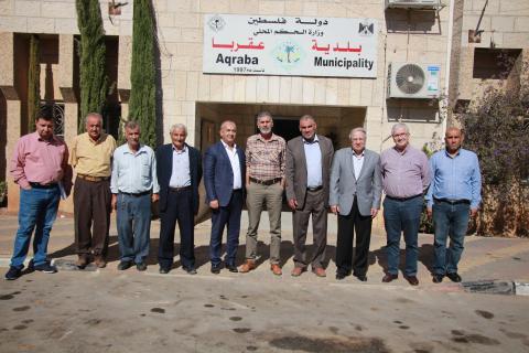 رئيس واعضاء غرفة تجارة وصناعة نابلس في زيارة ميدانية الى بلدة عقربا للاطلاع على منشآتها