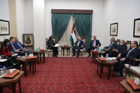 الرئيس الفلسطيني محمود عباس يلتقي مع سفيرة امريكا في الامم المتحدة لندا غرينفيلد في رام الله