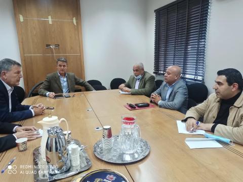 أبو هولي يبحث مع مفوض عام الاونروا مطالب العاملين ونزاع العمل القائم ومخرجات مؤتمر بروكسل وخطوات الاونروا القادمة لتغطية العجز المالي