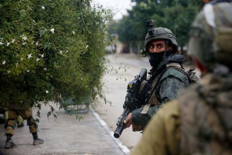  المواطنون الفلسطينيون يتصدون لاعتداءات المستوطنين الإسرائيليين في قرية برقة قرب مدينة نابلس