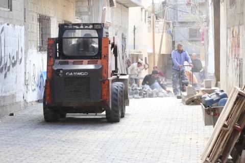 بلدية خان يونس تواءم 54 شارعًا لخدمة ذوي الإعاقة بتكلفة 470 ألف دولارًا