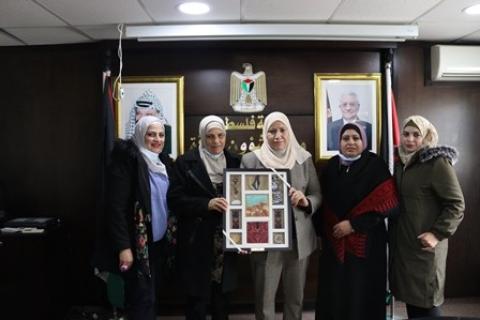 حمد تكرم جمعية بيتا الخيرية.JPG