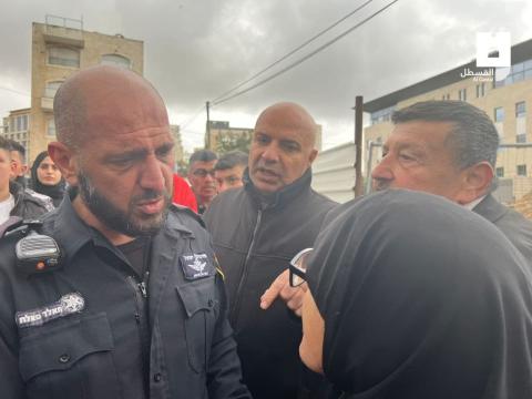 قمع وقفة تضامنية مع عائلة سالم في الشيخ جراح    7