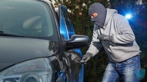  الشرطة تكشف ملابسات سرقة 60  لوحة تسجيل من المركبات برام الله