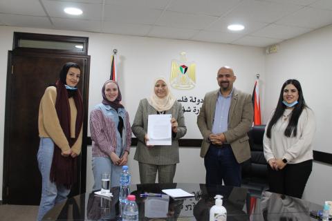  حريات يسلم وزيرة المرأة ورقة سياسات حول مسؤولية الدولة عن حماية المرأة من العنف القائم على النوع الإجتماعي