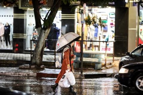أجواء هطول الأمطار في مدينة غزة